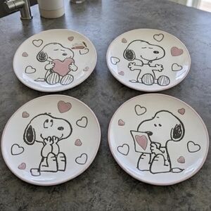 NEW Peanuts Snoopy Valentine's Appetizer Plates (Set of 4)